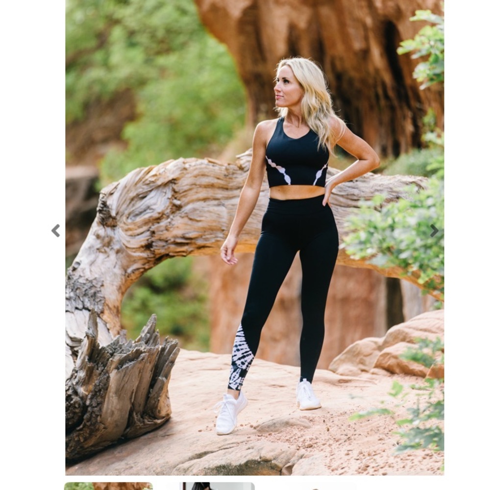 Zyia performance mid rise leggings